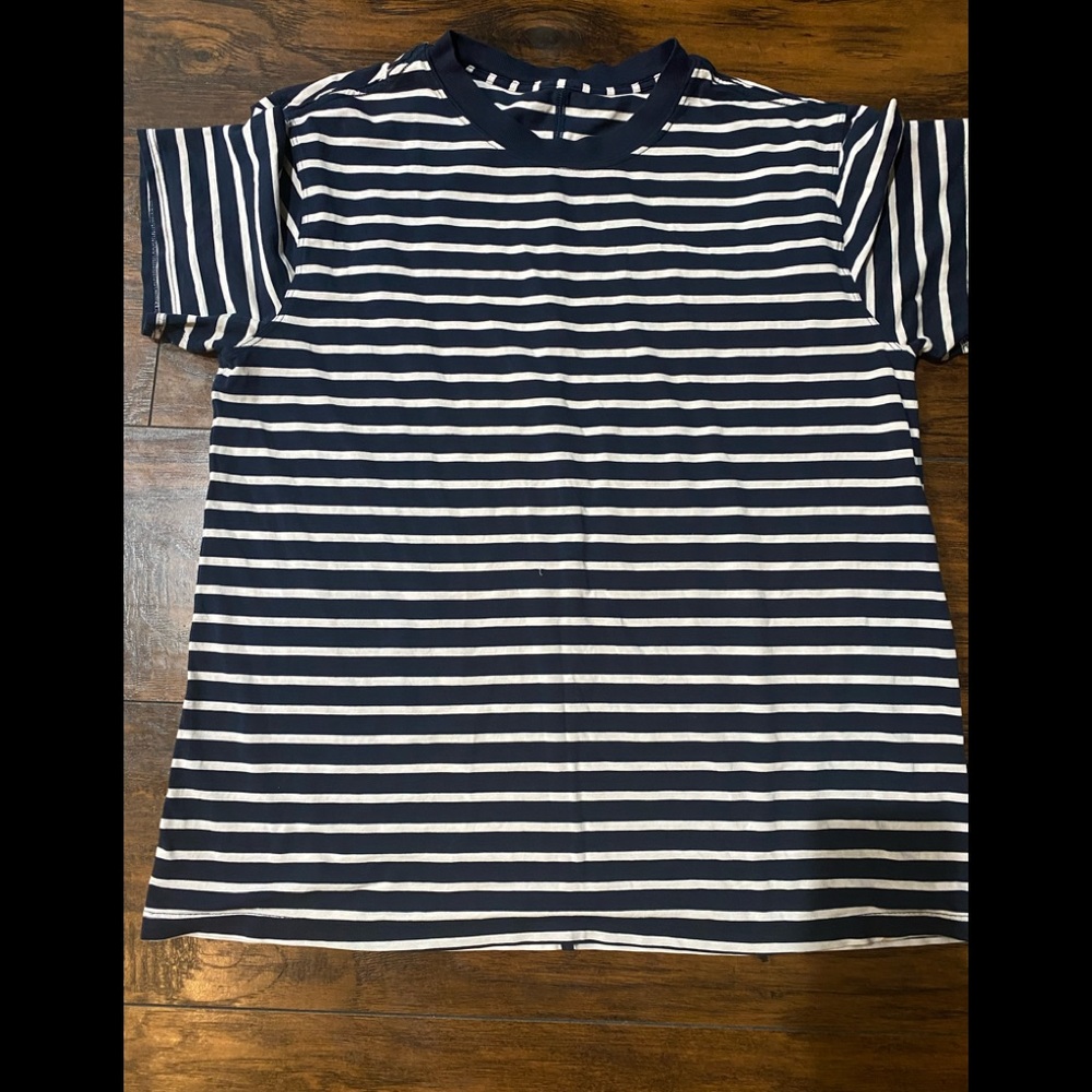 Lululemon All yours Tee size 8
